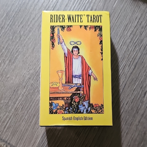 Yellow and Red Tarot Deck with Ceremonial Imagery - Picture 1 of 5